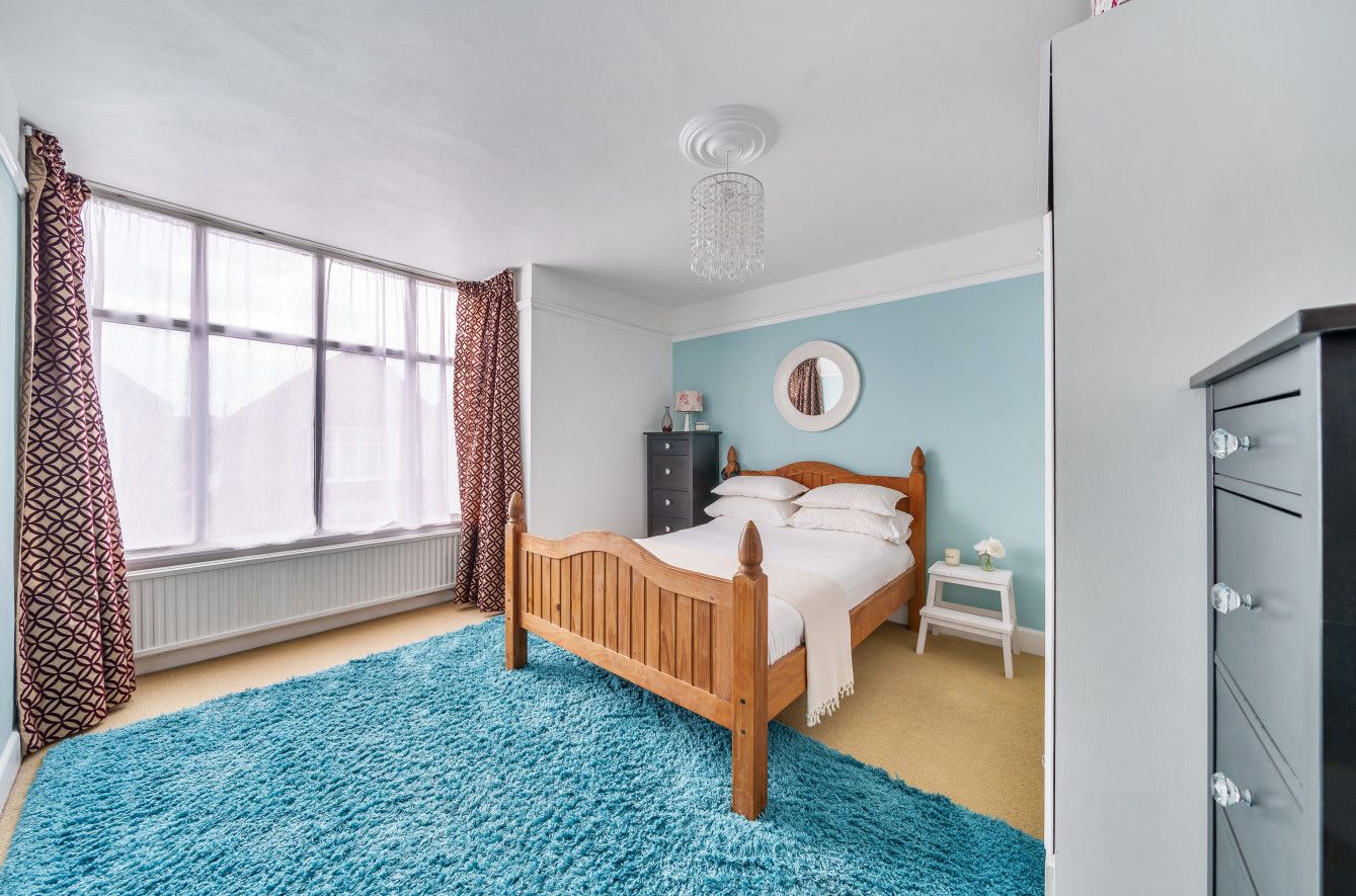 Bendysh Road, Bushey, WD23 Browns