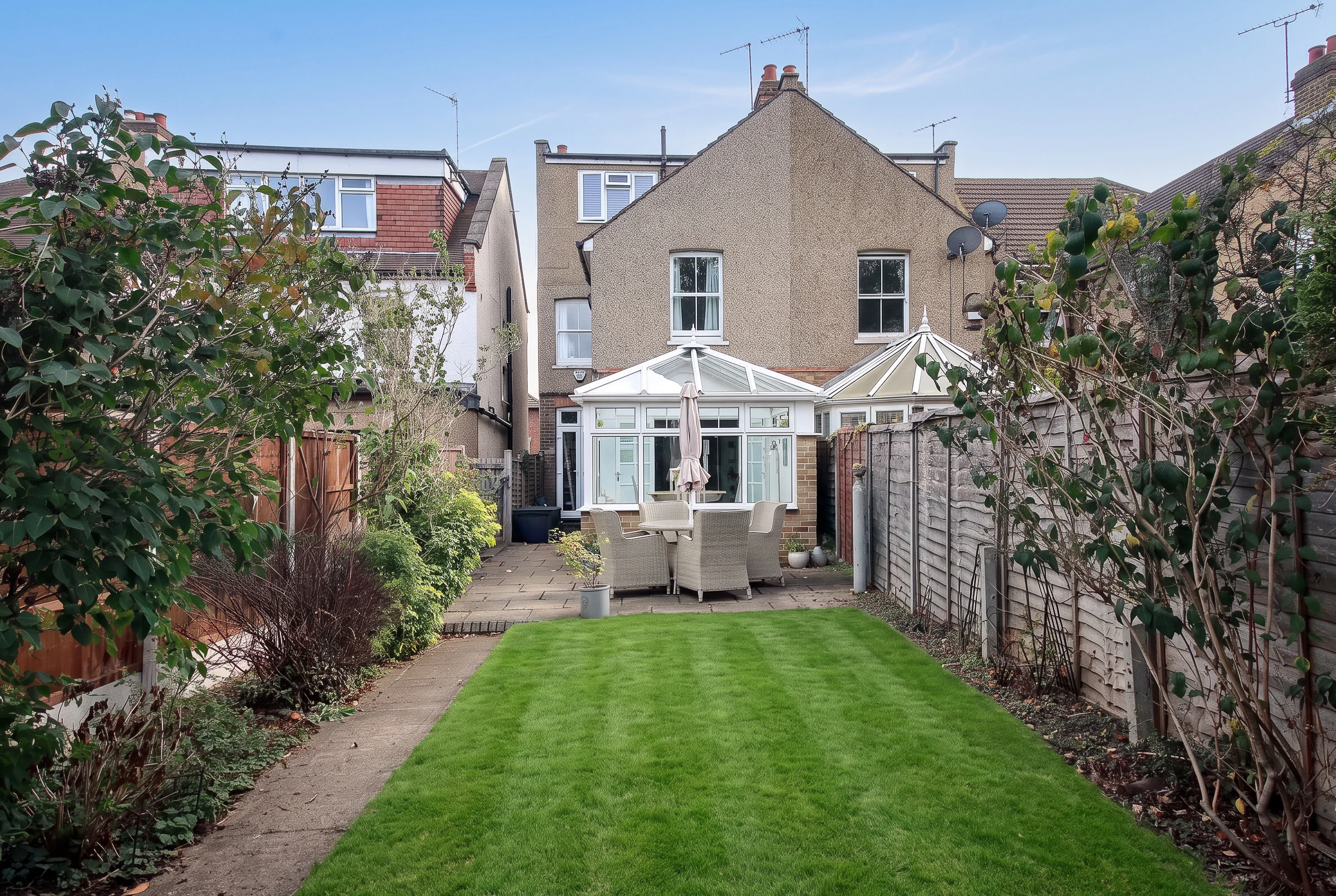 Oxhey Avenue, Watford, WD19, photograph 13 of 18