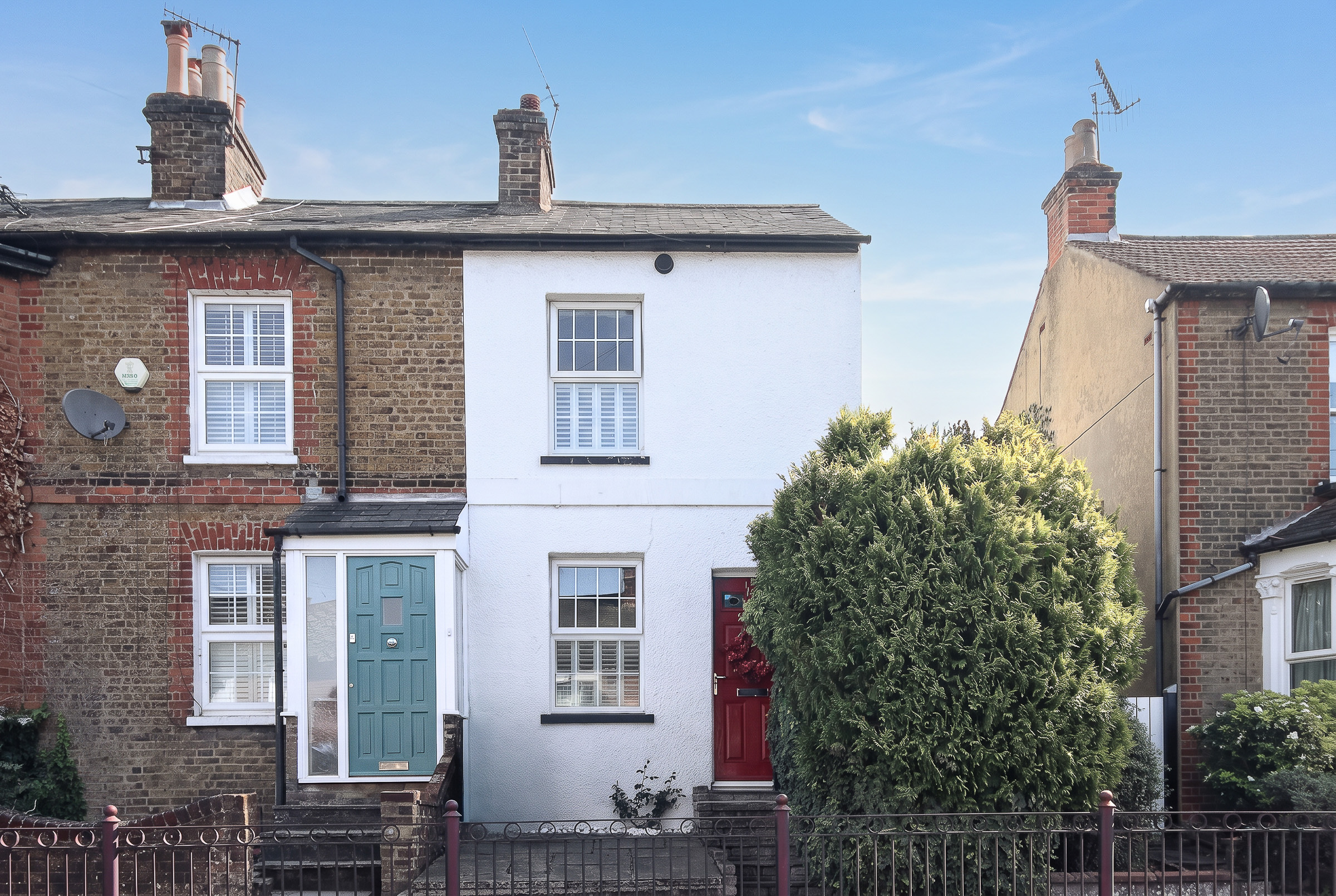Villiers Road, Watford, WD19, photograph 2 of 13
