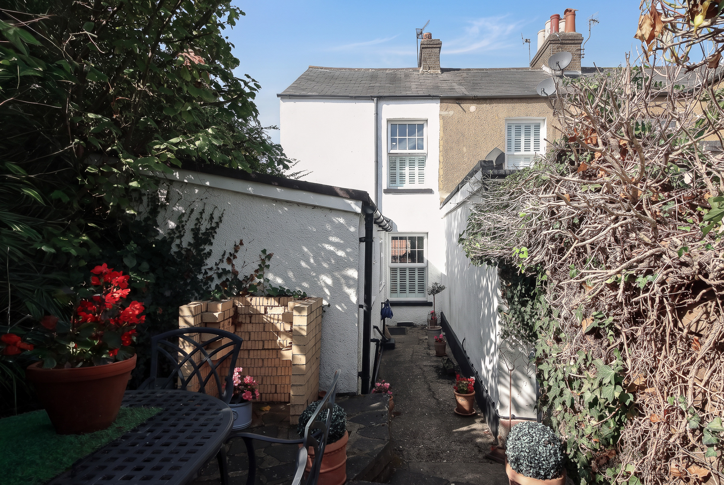 Villiers Road, Watford, WD19, photograph 10 of 13